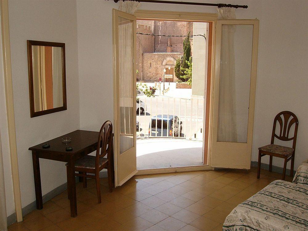 Hotel Apartaments Gesoria Porta Ferrada Sant Feliu de Guixols Exterior photo