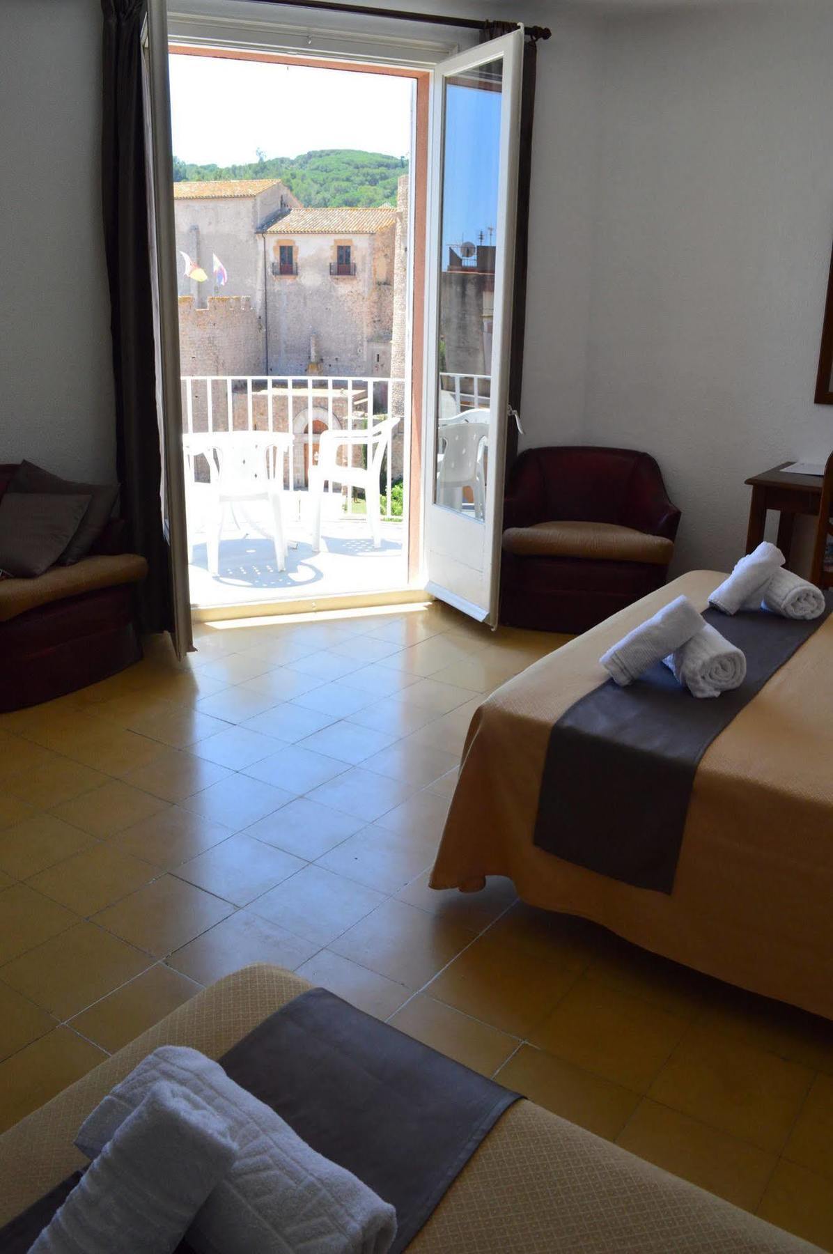 Hotel Apartaments Gesoria Porta Ferrada Sant Feliu de Guixols Exterior photo